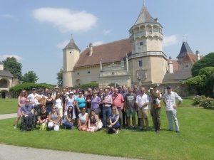 Gruppenfoto Team Wien vor Schloss Rosenburg